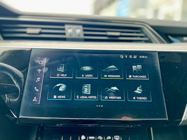 2024 Audi Q8 e-tron Premium quattro - 23029099 - 22