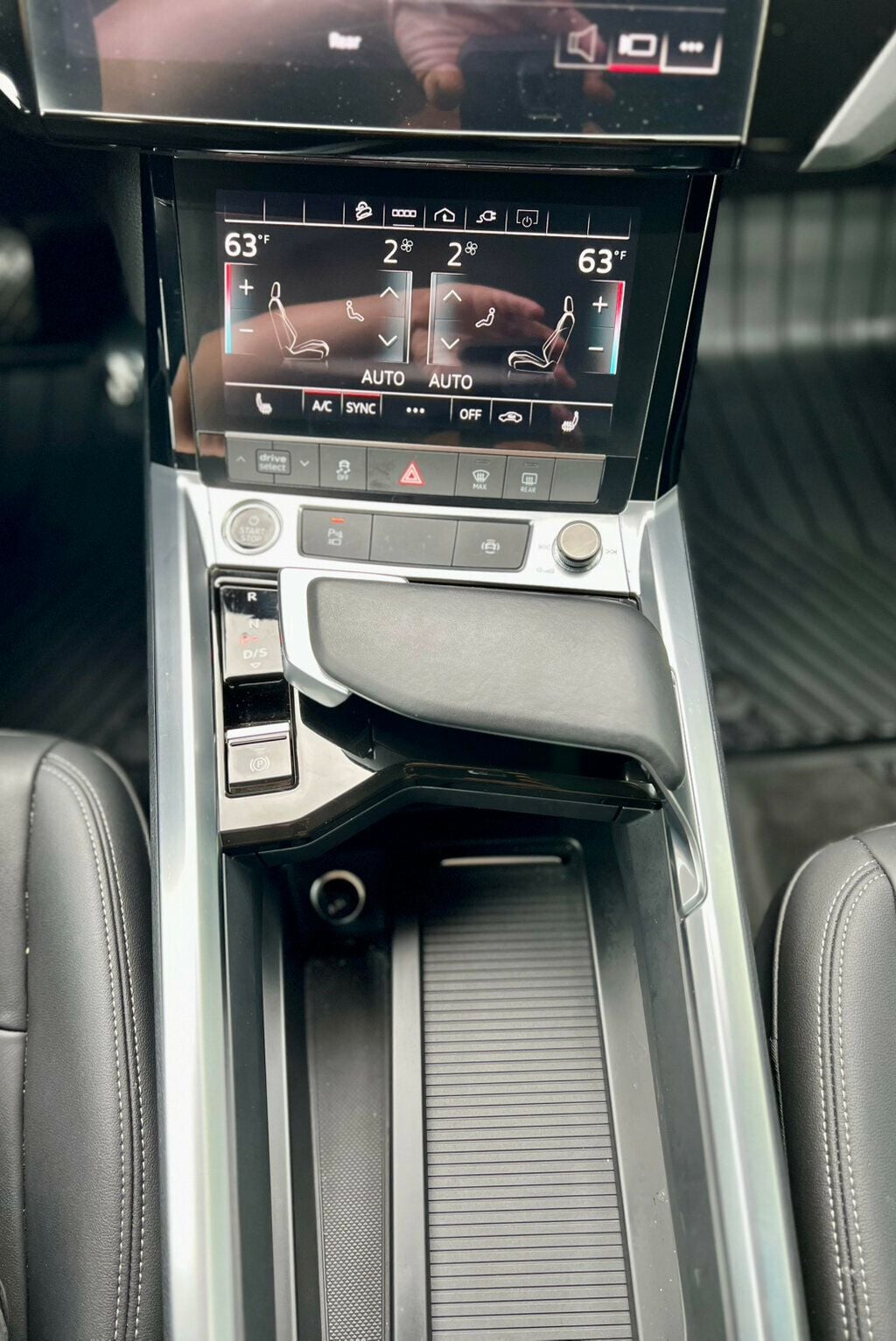 2024 Audi Q8 e-tron Premium quattro - 23029099 - 26