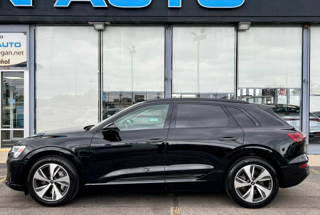 2024 Audi Q8 e-tron Premium quattro - 23029099 - 32