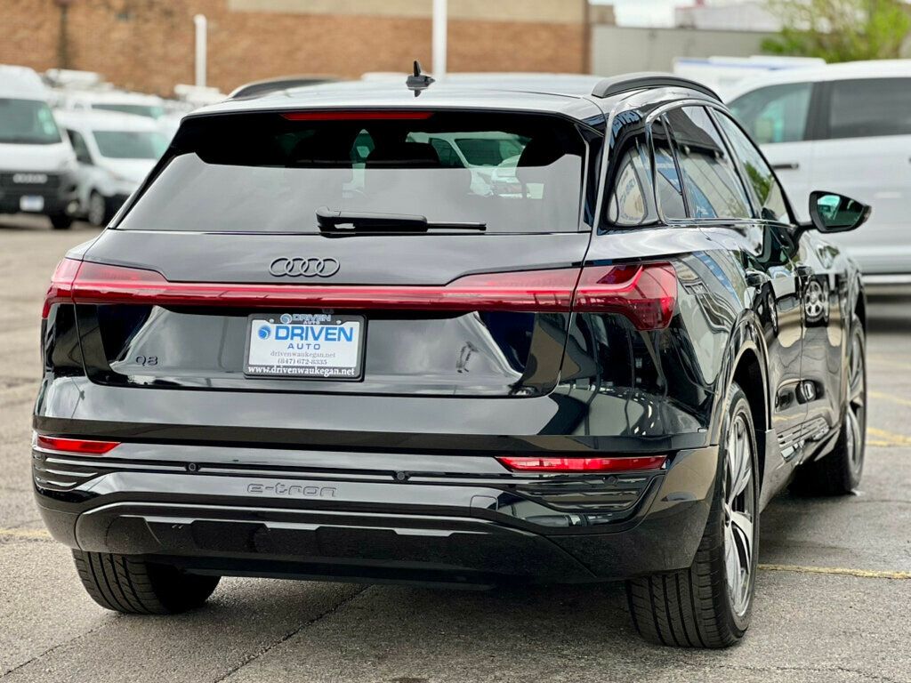 2024 Audi Q8 e-tron Premium quattro - 23029099 - 35