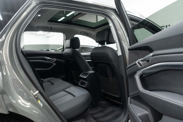 2024 Audi Q8 e-tron Premium quattro - 23099944 - 11