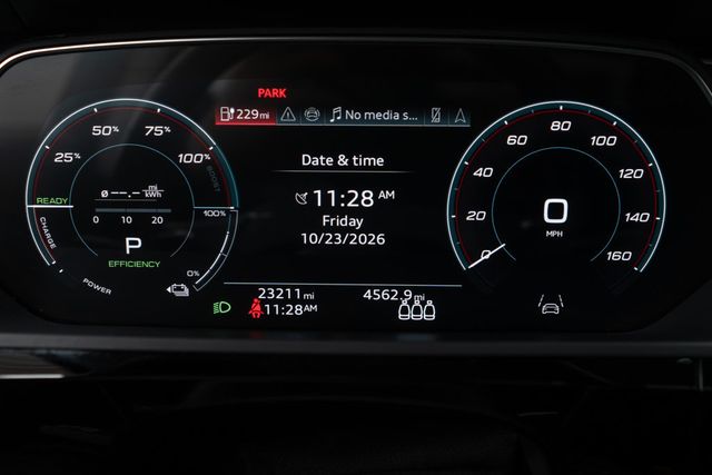2024 Audi Q8 e-tron Premium quattro - 23099944 - 17