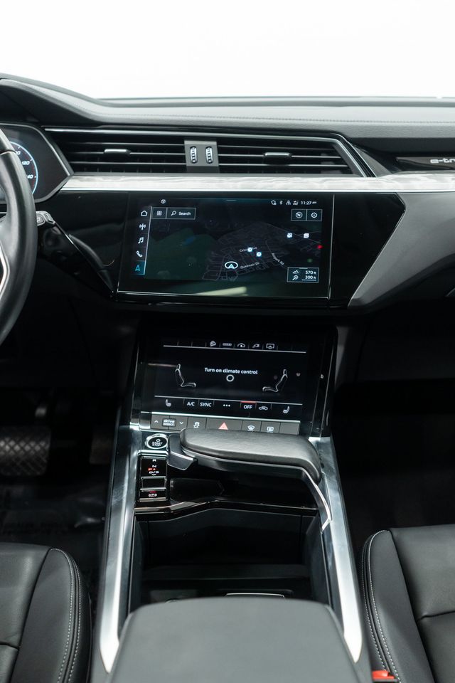 2024 Audi Q8 e-tron Premium quattro - 23099944 - 27