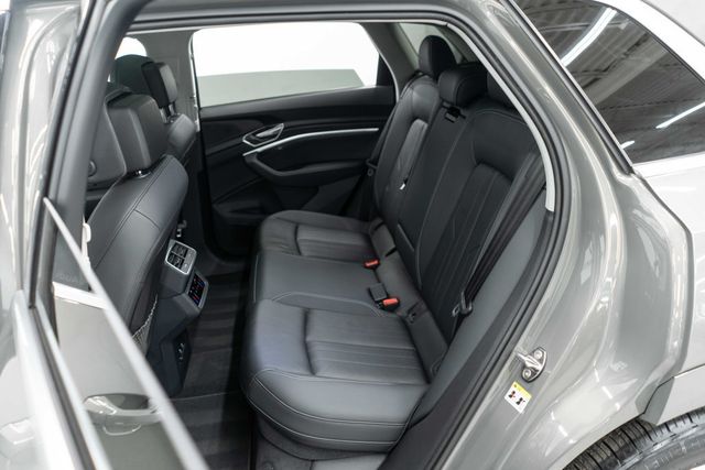 2024 Audi Q8 e-tron Premium quattro - 23099944 - 29