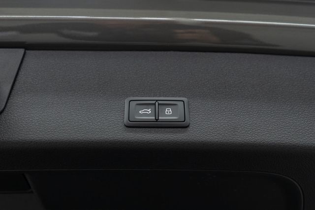 2024 Audi Q8 e-tron Premium quattro - 23099944 - 31