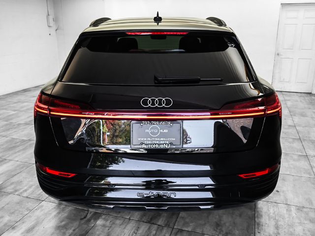 2024 Audi Q8 e-tron Prestige