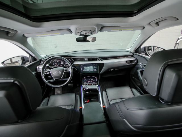 2024 Audi Q8 e-tron Prestige quattro - 23068740 - 12