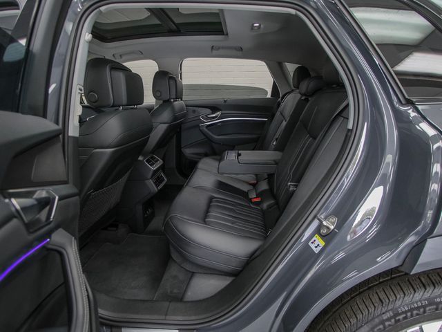 2024 Audi Q8 e-tron Prestige quattro - 23068740 - 25