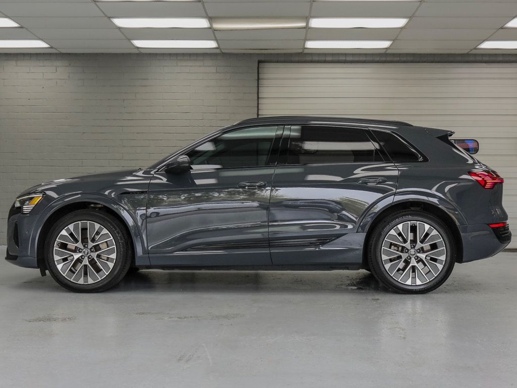 Audi Q8 photo 4