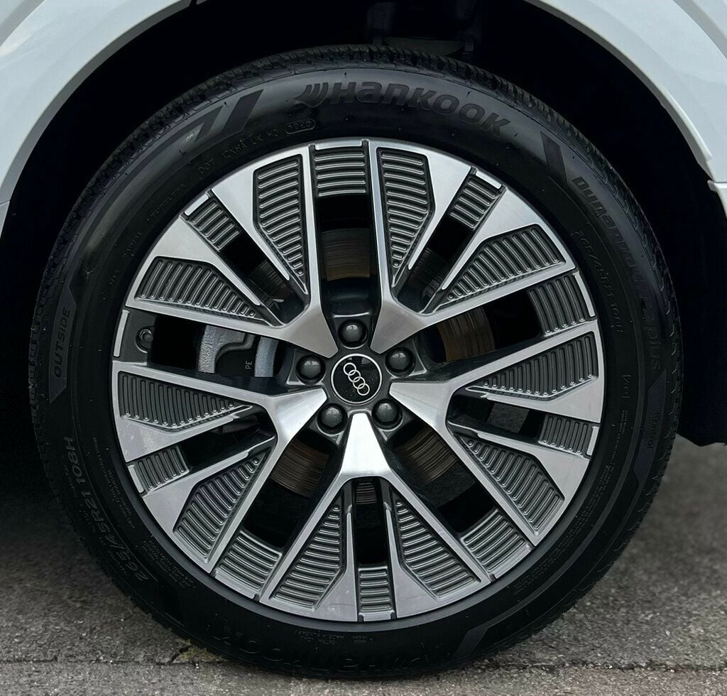 2024 Audi Q8 e-tron Prestige quattro - 22947757 - 27