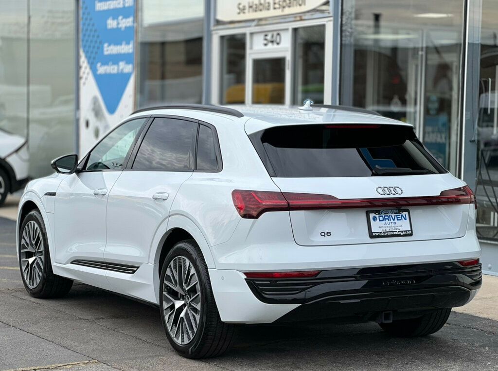 2024 Audi Q8 e-tron Prestige quattro - 22947757 - 32