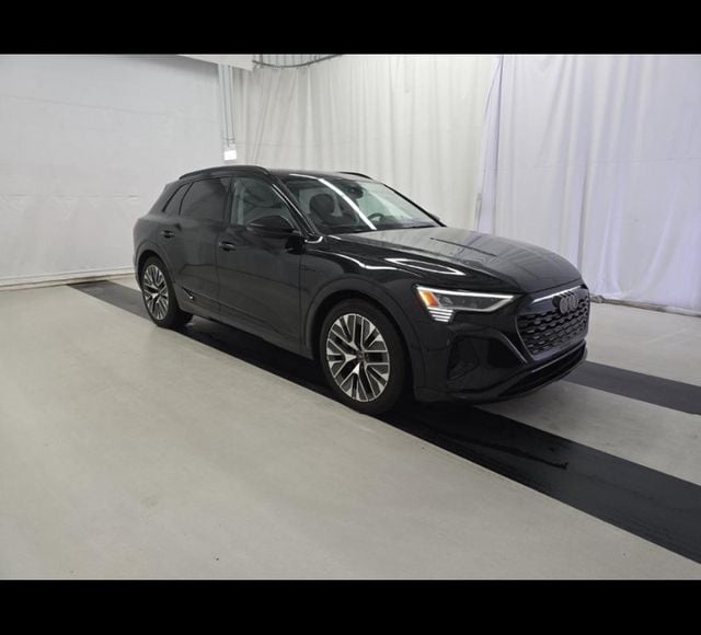 2024 Audi Q8 e-tron Prestige quattro - 22949609 - 0