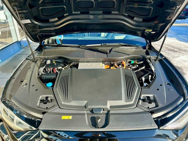 2024 Audi Q8 e-tron Prestige quattro - 22949609 - 9