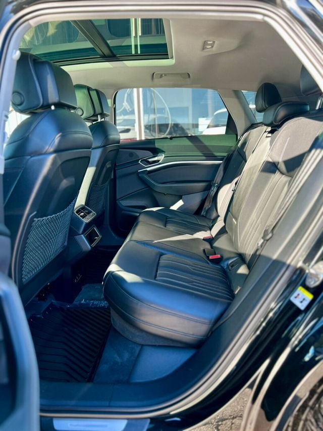 2024 Audi Q8 e-tron Prestige quattro - 22949609 - 16