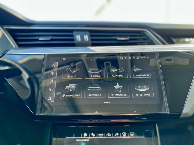 2024 Audi Q8 e-tron Prestige quattro - 22949609 - 21