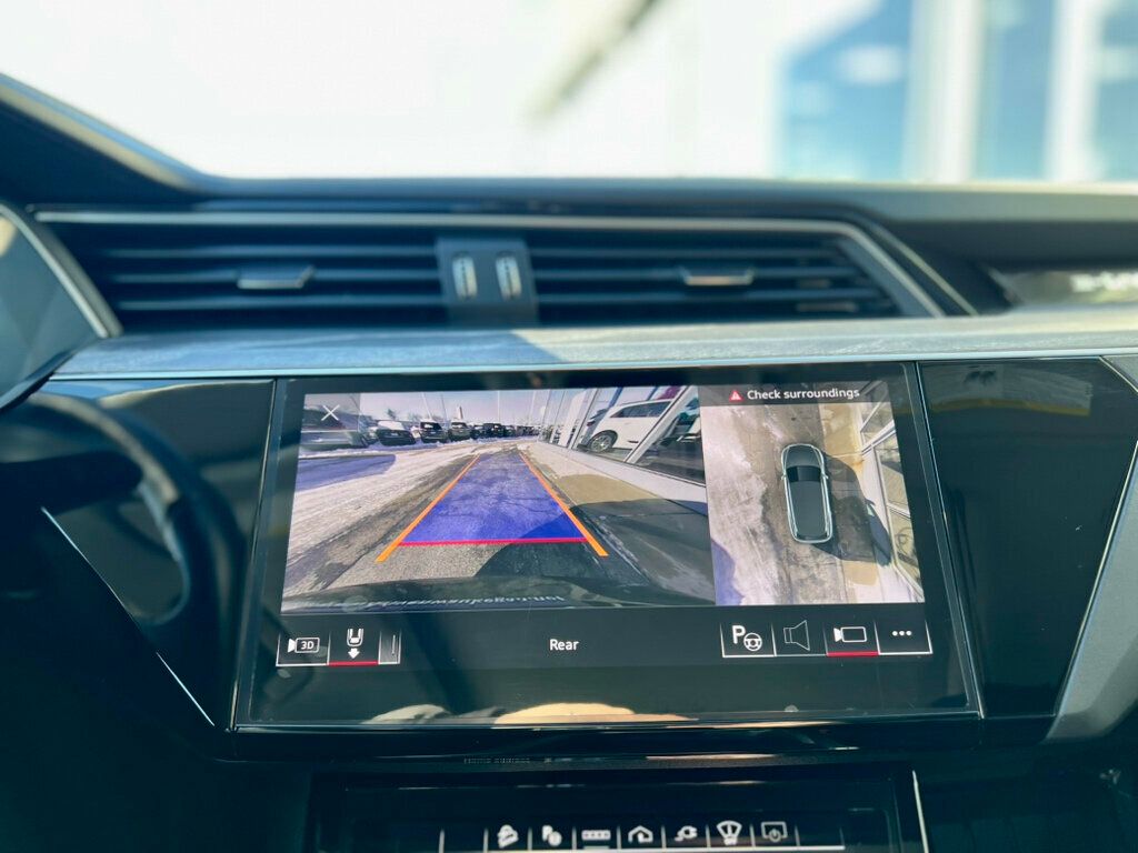 2024 Audi Q8 e-tron Prestige quattro - 22949609 - 24