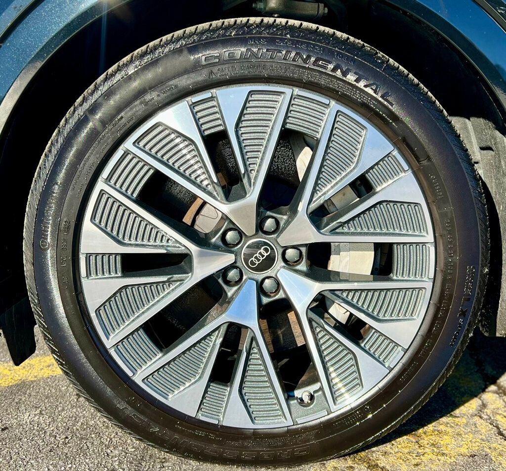 2024 Audi Q8 e-tron Prestige quattro - 22949609 - 29