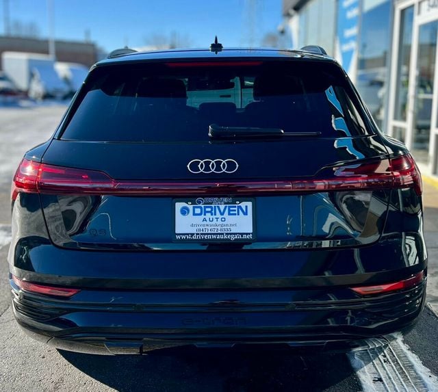 2024 Audi Q8 e-tron Prestige quattro - 22949609 - 3