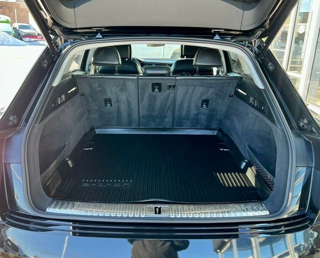 2024 Audi Q8 e-tron Prestige quattro - 22949609 - 6