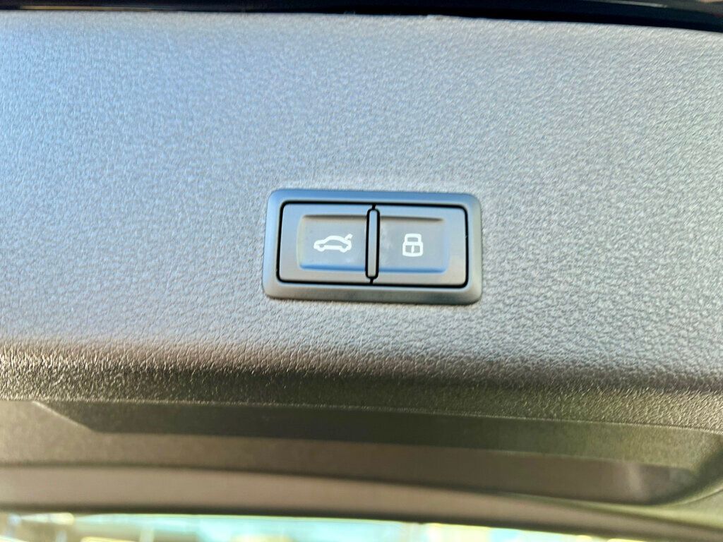 2024 Audi Q8 e-tron Prestige quattro - 22949609 - 8