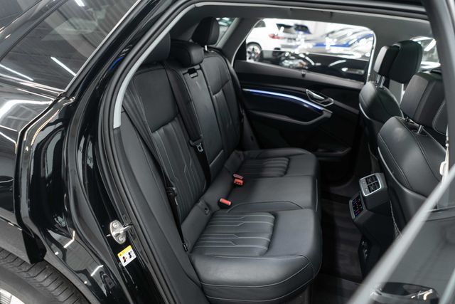 2024 Audi Q8 e-tron Prestige quattro - 23099945 - 11