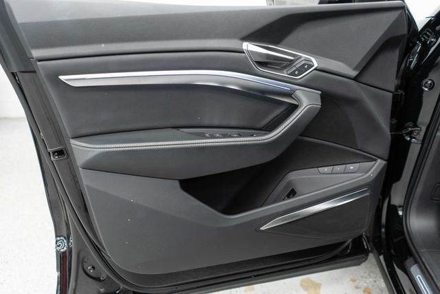 2024 Audi Q8 e-tron Prestige quattro - 23099945 - 16