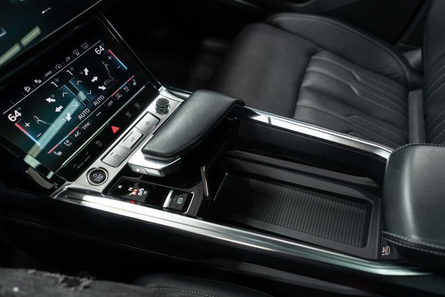 2024 Audi Q8 e-tron Prestige quattro - 23099945 - 21