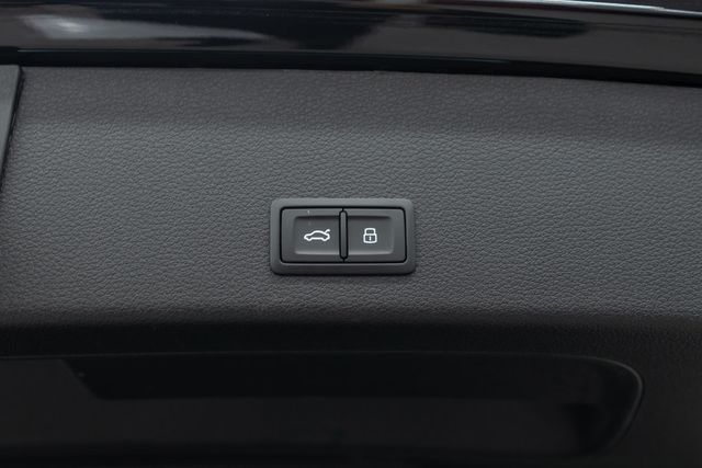 2024 Audi Q8 e-tron Prestige quattro - 23099945 - 33