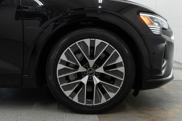 2024 Audi Q8 e-tron Prestige quattro - 23099945 - 37