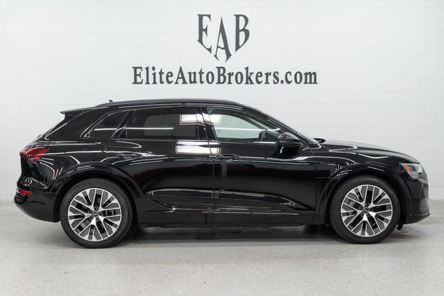 2024 Audi Q8 e-tron Prestige quattro - 23099945 - 4