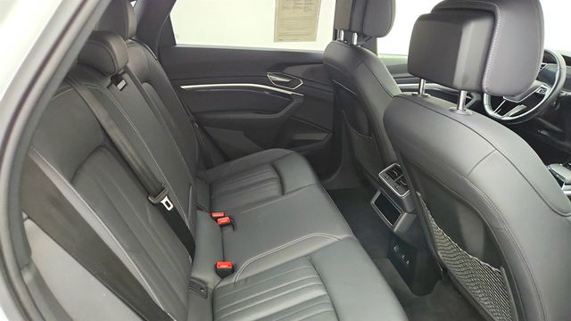 2024 Audi Q8 e-tron Sportback S line Premium Plus quattro - 23000050 - 23