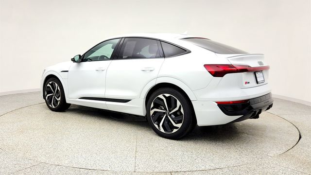 2024 Audi Q8 e-tron Sportback S line Premium Plus quattro - 23000050 - 6