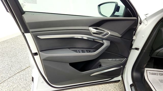 2024 Audi Q8 e-tron Sportback S line Premium Plus quattro w/ Black Optic Package - 23000050 - 10