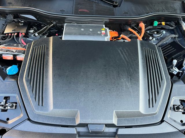 2024 Audi Q8 e-tron Sportback S line Prestige quattro - 22992597 - 20