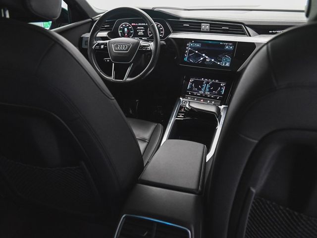 2024 Audi Q8 Sportback e-tron Premium - 22870981 - 32