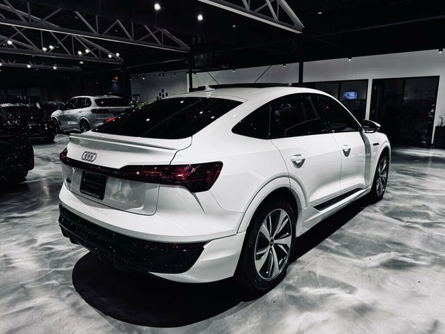 2024 Audi Q8 Sportback e-tron