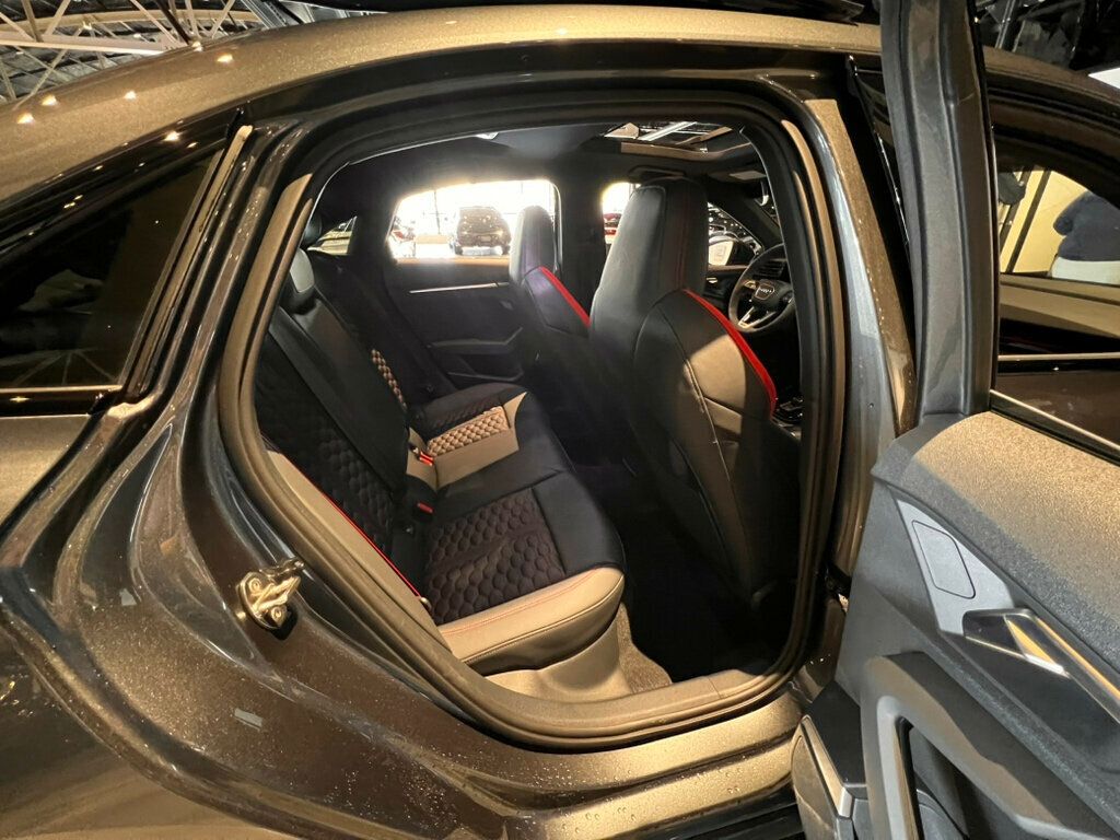 2024 Audi RS 3 RS3/CarbonPkg/RS TechPkg/BlackOpticPlusPkg/HeadUpDisplay/NAV - 22997663 - 13