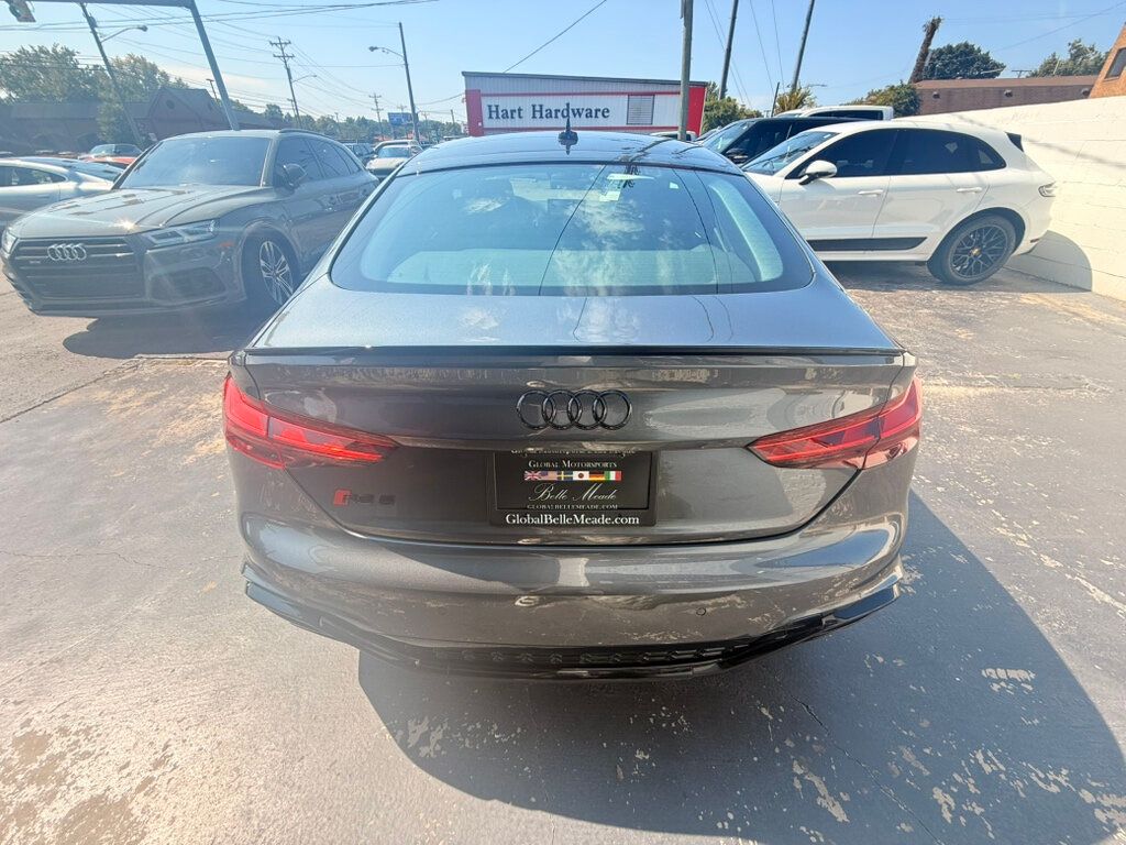 2024 Audi RS 5 photo 4