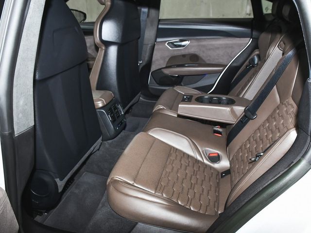 2024 Audi RS e-tron GT Base - 22948359 - 64