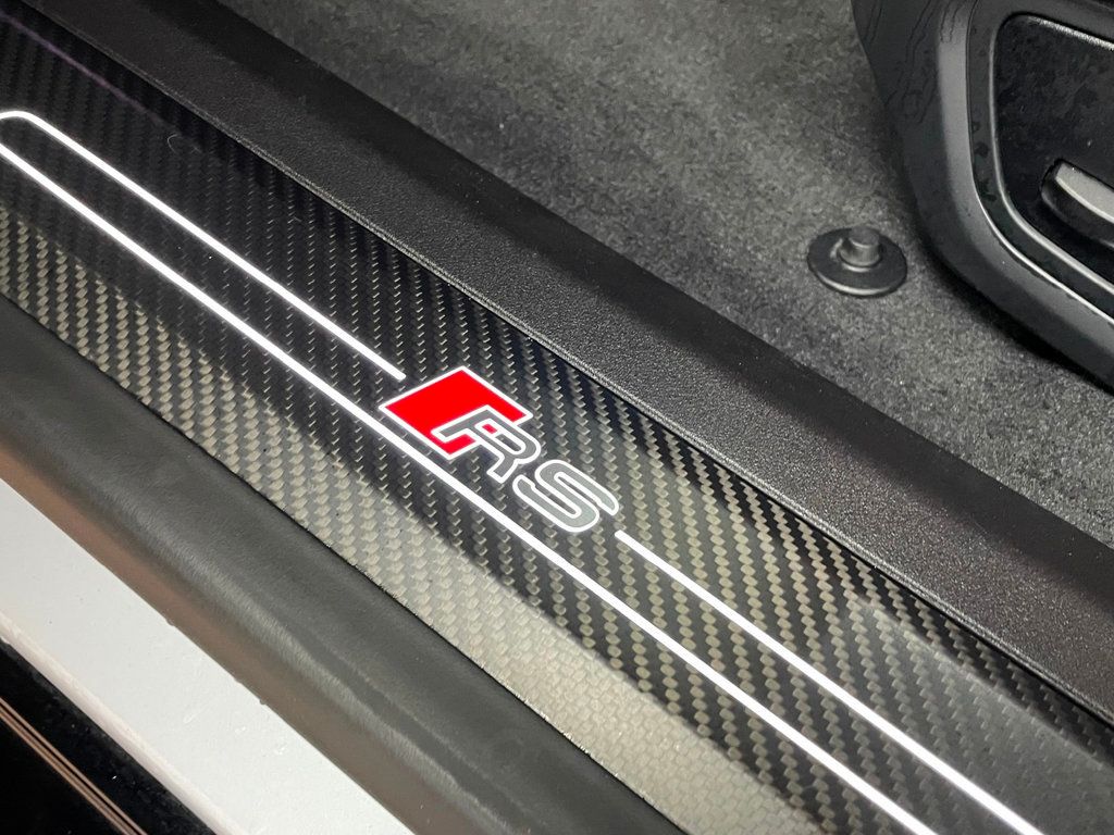 2024 Audi RS e-tron GT quattro - 22940193 - 13