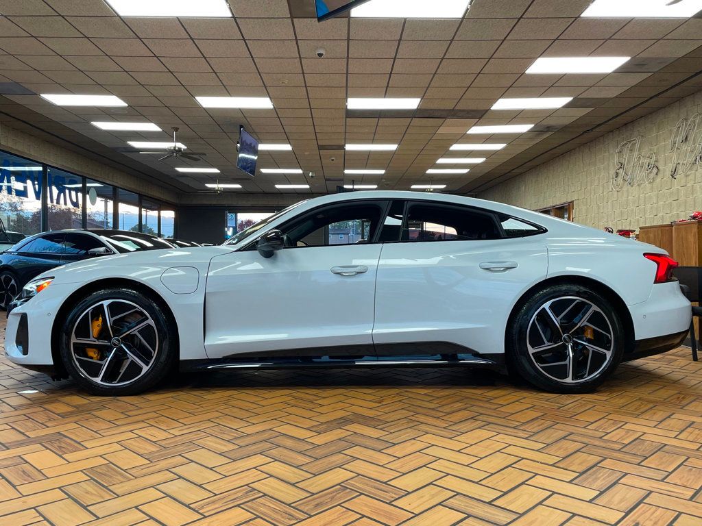 2024 Audi RS e-tron GT quattro - 22940193 - 5