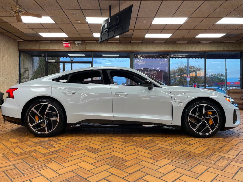2024 Audi RS e-tron GT quattro - 22940193 - 7