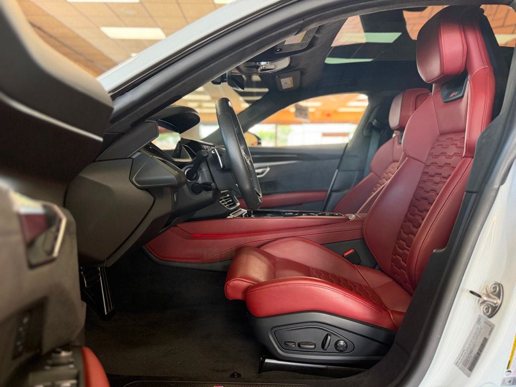2024 Audi RS e-tron GT quattro - 23041136 - 17