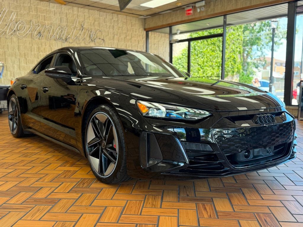 2024 Audi RS e-tron GT quattro - 23043322 - 9