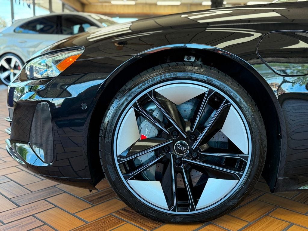 2024 Audi RS e-tron GT quattro - 23043322 - 14