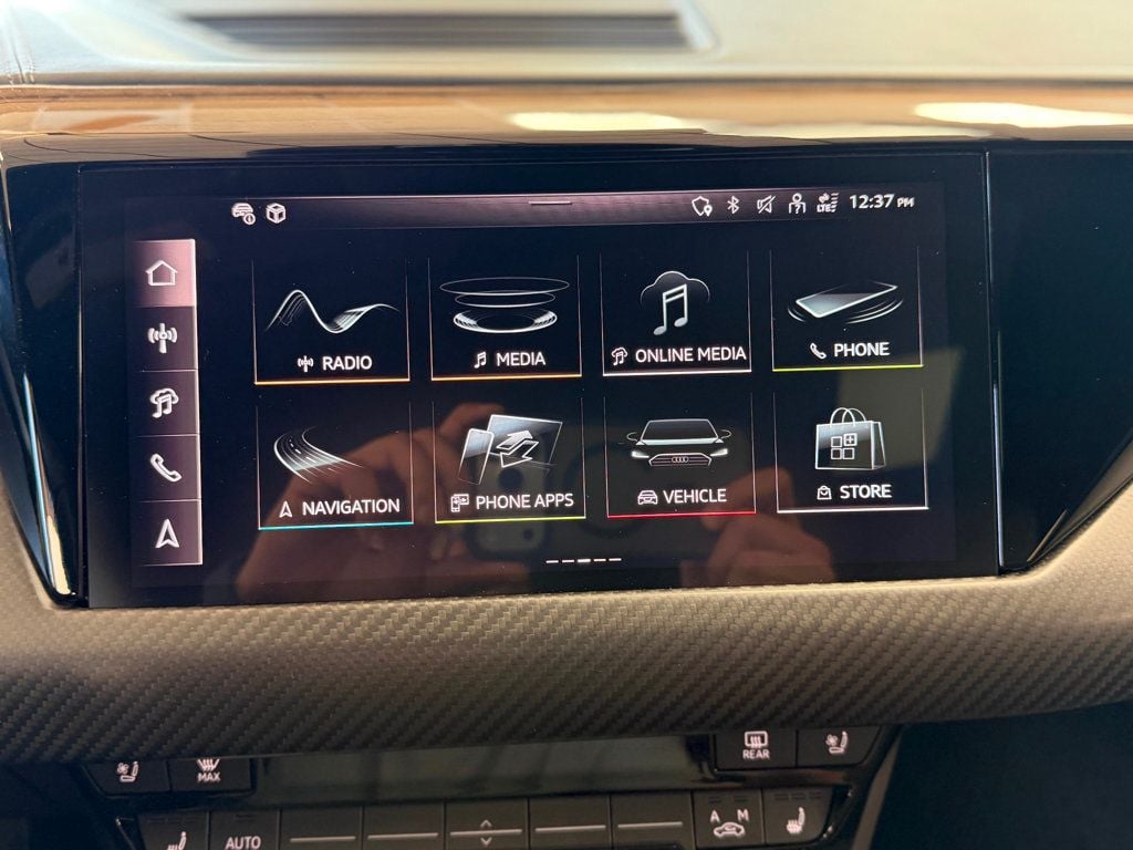 2024 Audi RS e-tron GT quattro - 23043322 - 32