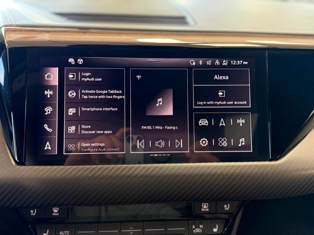 2024 Audi RS e-tron GT quattro - 23043322 - 33