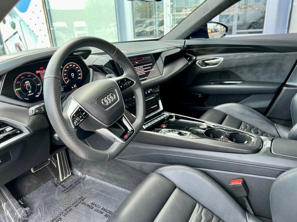 2024 Audi RS e-tron GT quattro - 23042908 - 14