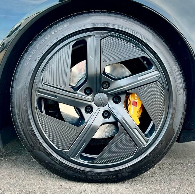 2024 Audi RS e-tron GT quattro - 23042908 - 34