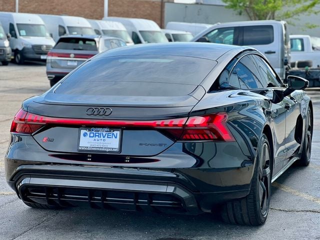 2024 Audi RS e-tron GT quattro - 23042908 - 4